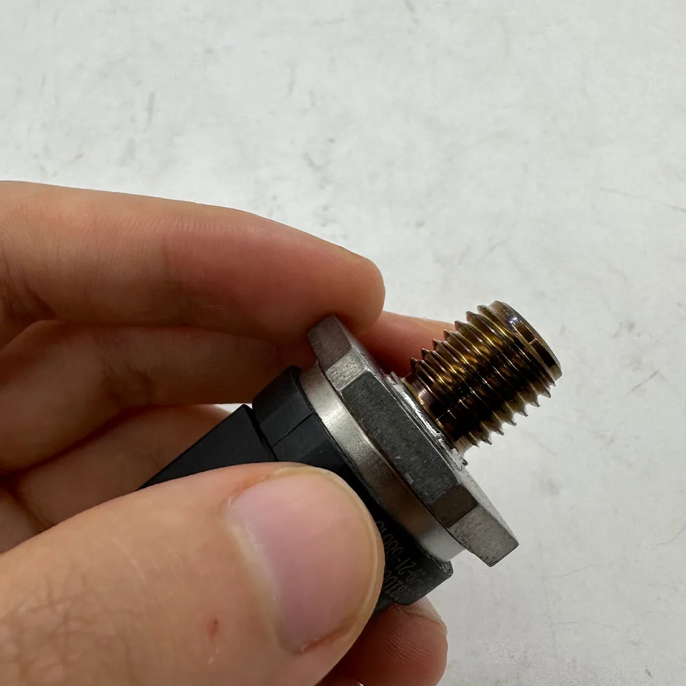 1/4 шт. 0281002498 0041537528 датчик высокого давления топливной рейки 281002498 Mercedes Benz Sprinter 2 3 4-T