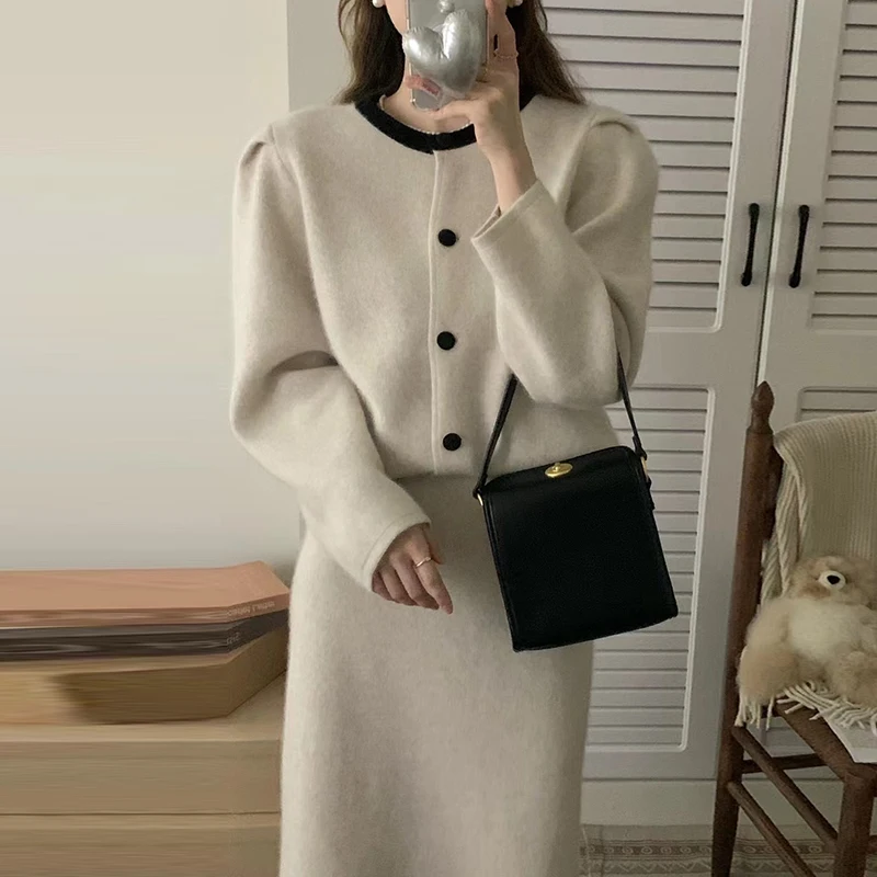 

Женский шерстяной пиджак и юбка Clothland, элегантный костюм с длинным рукавом и круглым вырезом, пальто и юбка миди, комплект из двух предметов, белые шикарные костюмы TZ712