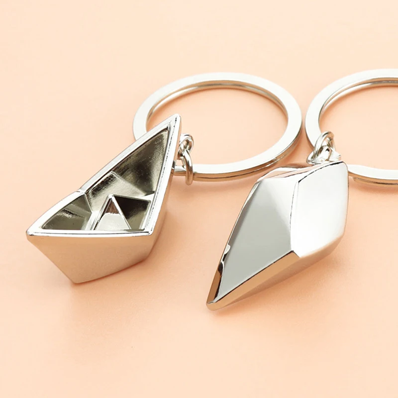 

Sailing Paper Boat Lovely Keychain Metal Alloy Boat Key Chains Key Rings Lucky Gift For Sailor Men Women Charms Pendant