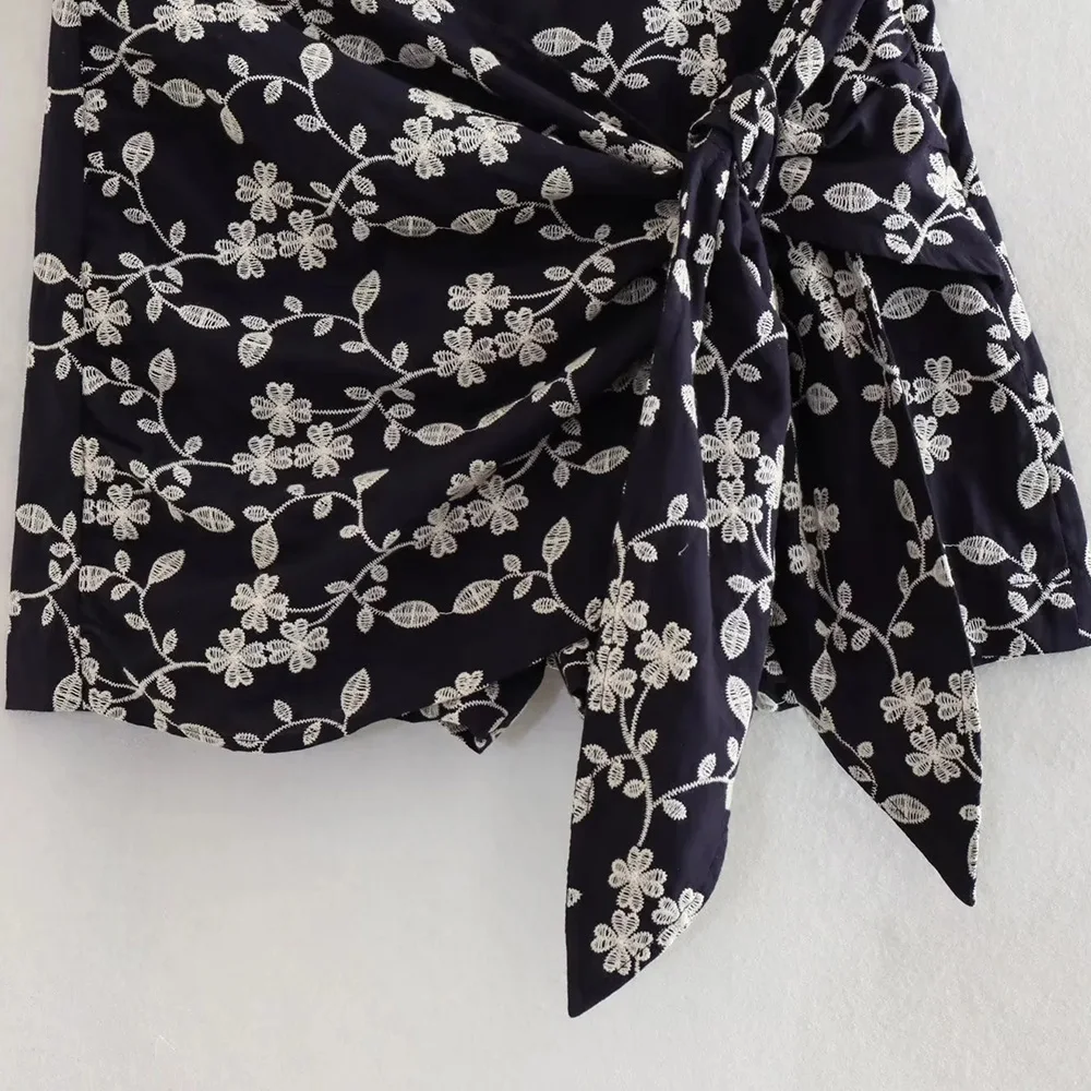 TRAF Women Fashion Front Knotted Embroidery Shorts Skirts Vintage High Waist Side Zipper Female Skort Mujer New Casual Clothes