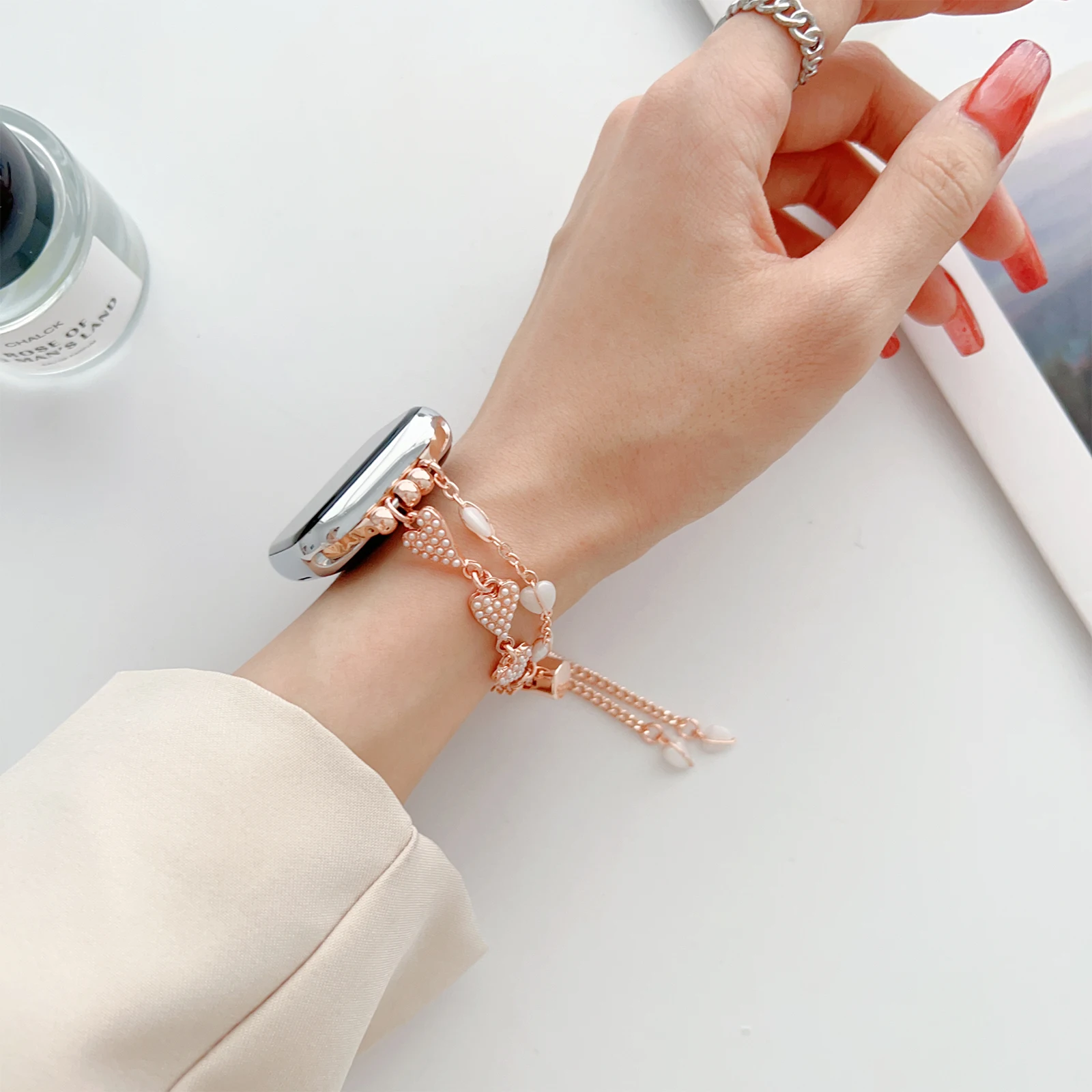 Fashion jewelry strap for Apple watch band love pearl chain for iwatch87654321SE Ultra 40 41 42 44 45mm women ornament bracelet