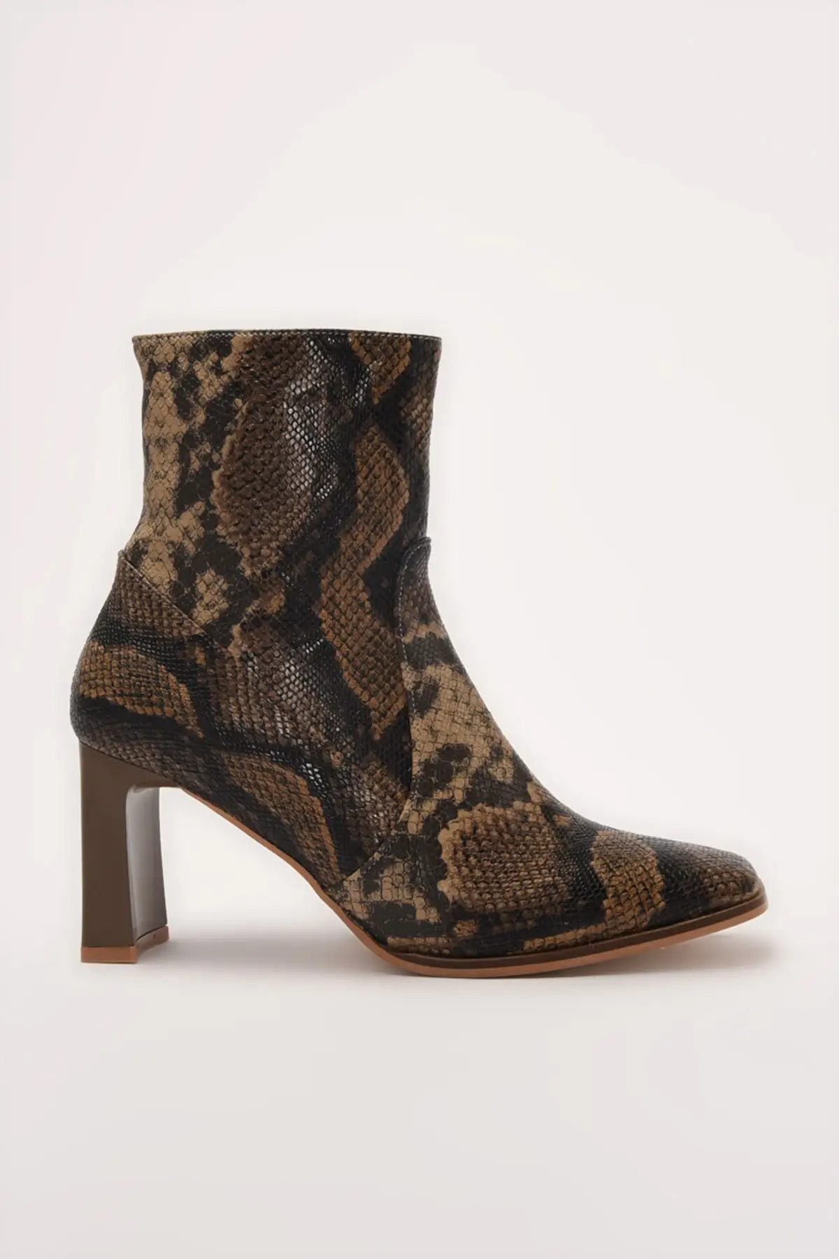 

Trendyol Snake Detailed Woman Boots & Bootie TAKAW22BO0027