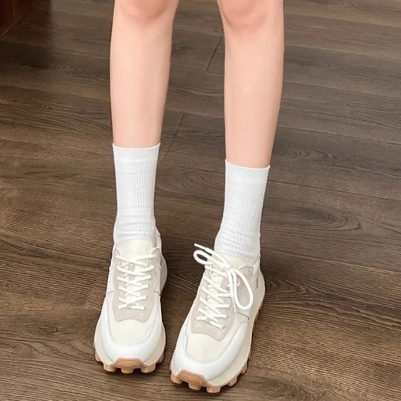 Кроссовки женские на шнуровке удобные дышащие повседневная обувь для бега