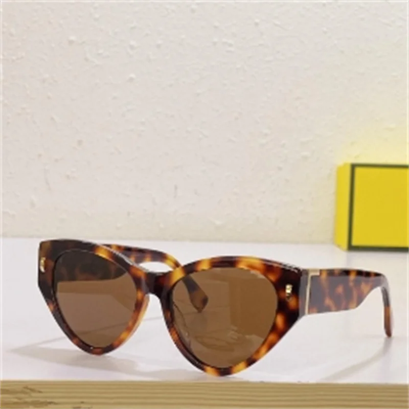 

Men Sunglasses For Women Latest Selling Fashion Sun Glasses Gafas De Sol Top Quality UV400 Lens With Random Matching Box 1148