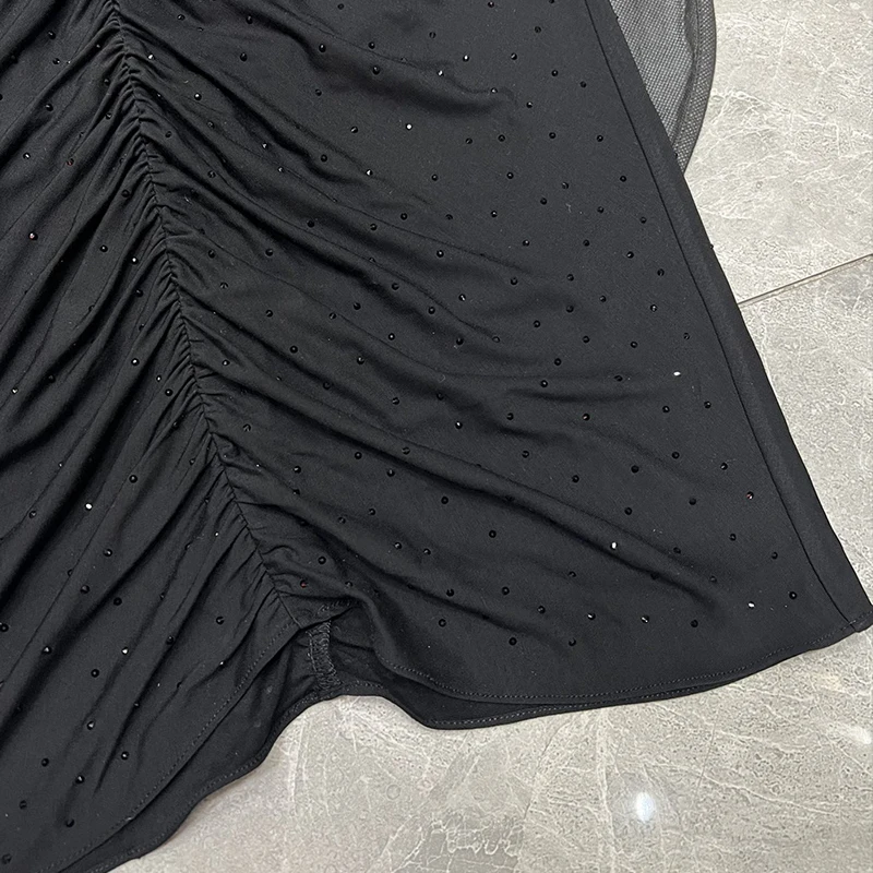 Рисунок 6 - Женский однотонный комплект из двух предметов