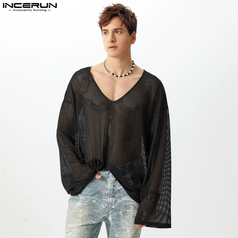 Красивая хорошо облегающая мужская одежда модные сетчатые футболки с v-образным