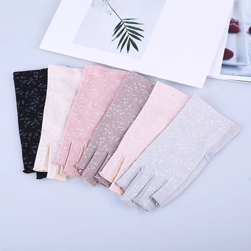 

2022 New Fashion Women's Short Spring Summer Cycling Half Finger Thin Cotton Sun Protection Anti-UV Sunscreen Driving Gloves
