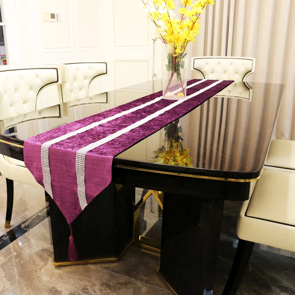 Фиолетовая бархатная настольная дорожка 30x180 см