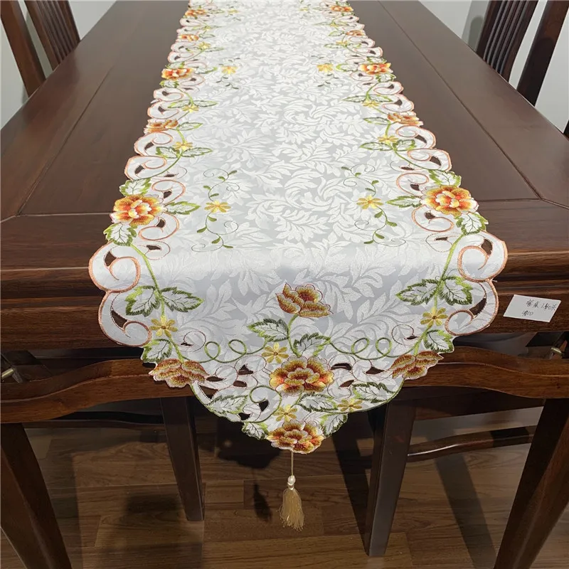 

Golden Table Runners Pastoral Embroidery Hollow Flower Table Runner Decoration TV Cabinet Cover Fabric Art Tea Table Runner