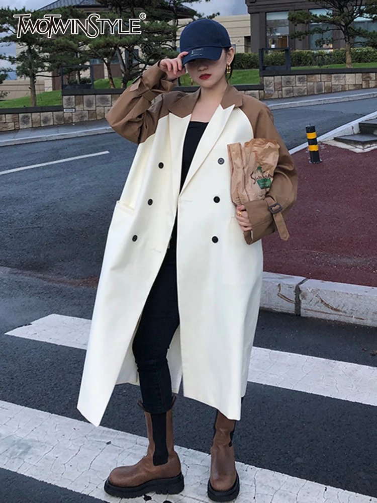 

TWOTWINSTYLE Hit Color Loose Trench For Women Lapel Long Sleeve Double Breasted Vintage Fashion Windbreaker Female Clothing 2022