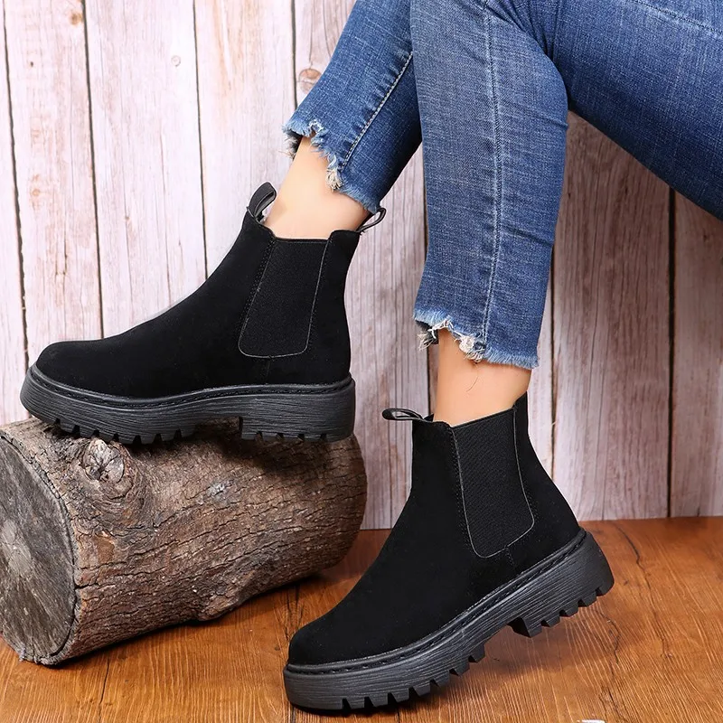 Women Chelsea Boots Soft Leather Ankle Booties Women Spring Autumn Slip-On Platform Shoes high heel boots black boots