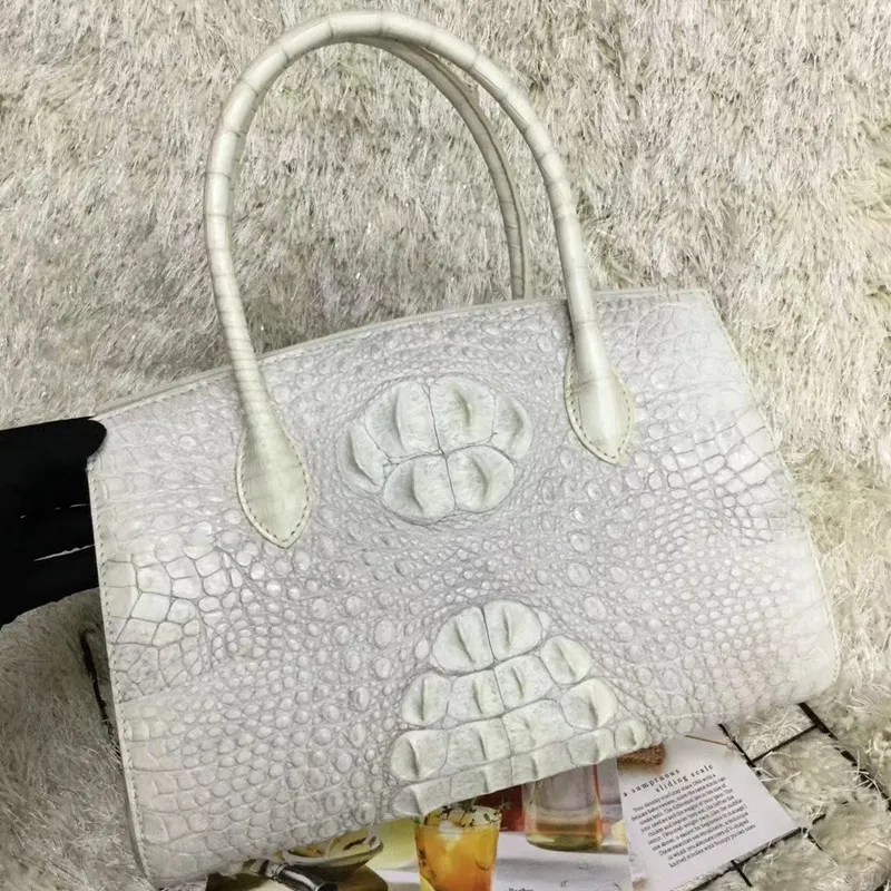 Рисунок 3 - Классическая большая женская сумка