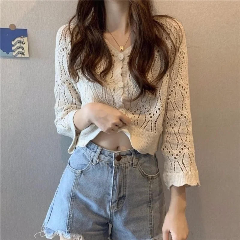 

Cardigans sweater 2022 Korean solid casual temperament pure cotton hollow short top design long -sleeved knitted cardigan female