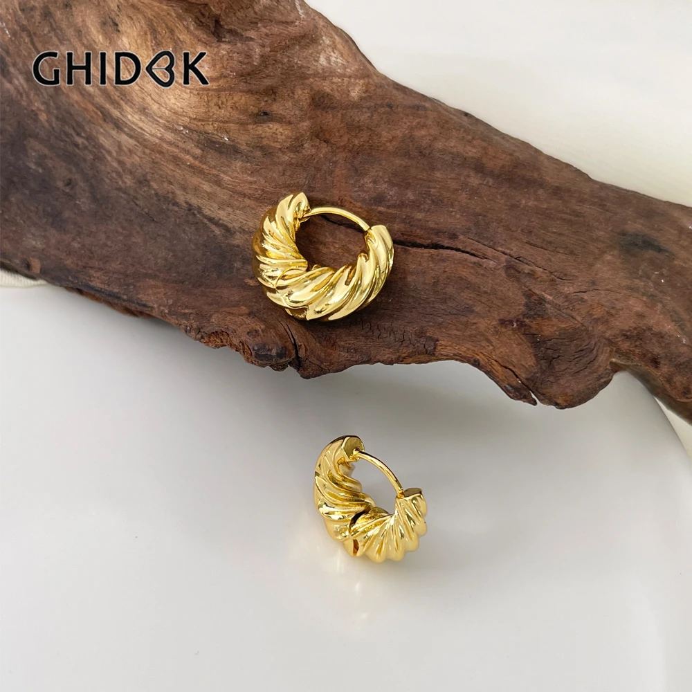 

GHIDBK Chic Gold Plated Chunky Twist Tiny Hoop Earrings for Women Minimalist Bold Briaded Croissant Huggie Earring Stackable