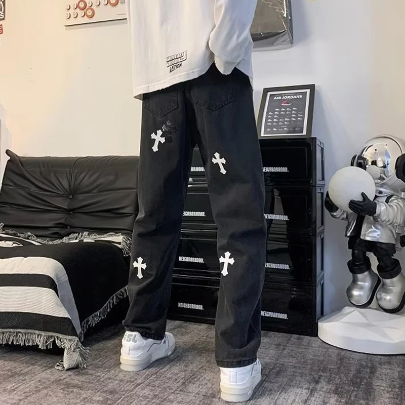 Fashion Men Wide Leg Jeans Unisex Denim Trousers Loose Straight Cut Cross Patch Cargo Pants Hip Hop Trend Men Loose Jeans Pants