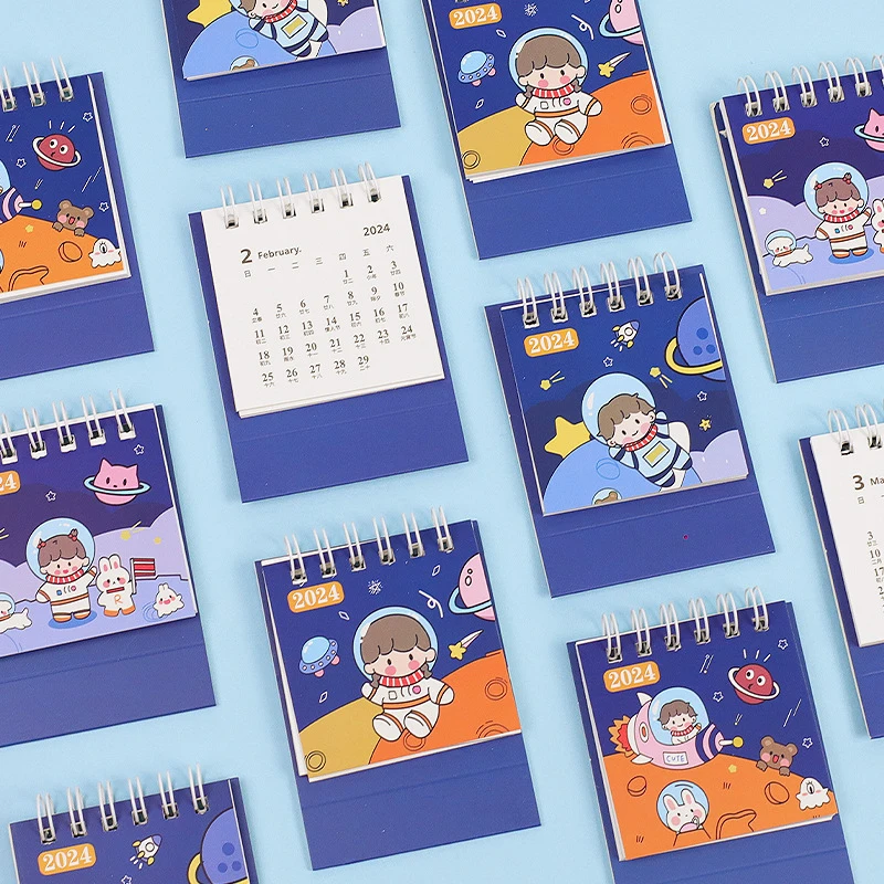 

2024 Симпатичный мини портативный Настольный календарь с астронавтом, катушка, офисные школьные принадлежности, ежедневник
