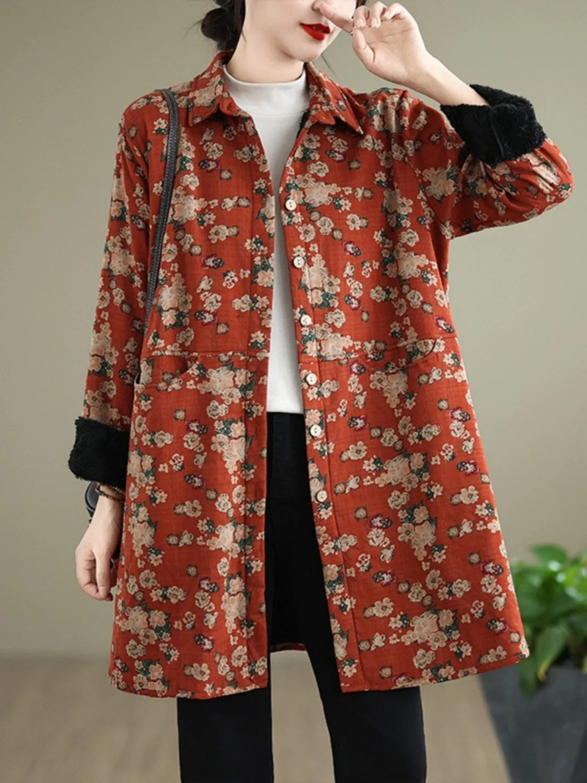 Утепленные рубашки на флисовой подкладке с цветочным принтом в стиле ретро.