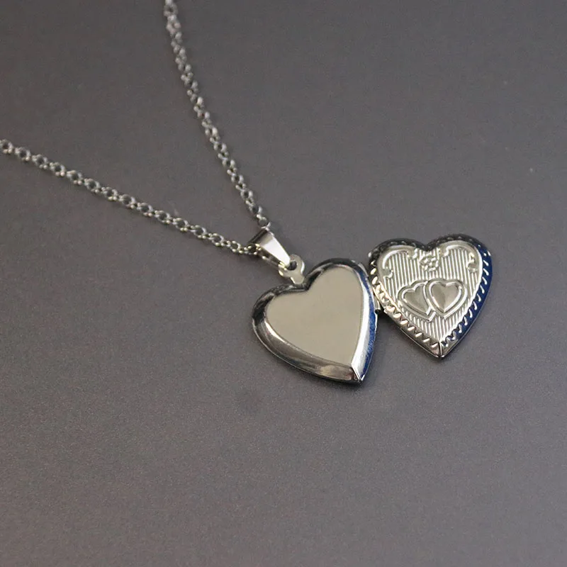 

1pc New HeartPhoto Frame Pendant Necklace Floating Locket Charms Necklaces Women Men Family Vintage Memorial Jewelry