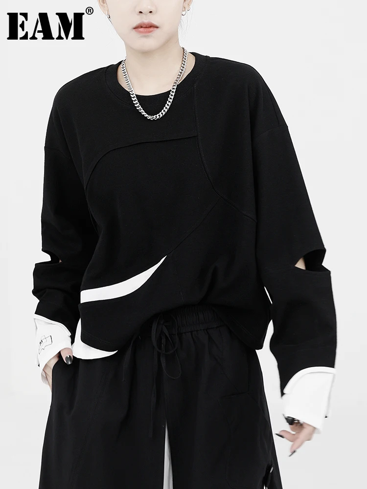 

[EAM] Women Black Color-block Hollow Out Big Size T-shirt New Round Neck Long Sleeve Fashion Tide Spring Autumn 2022 1DE6855