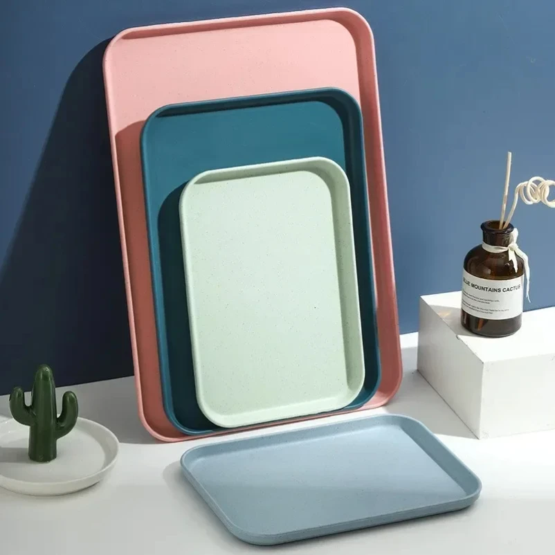 Пластиковый сервировочный поднос