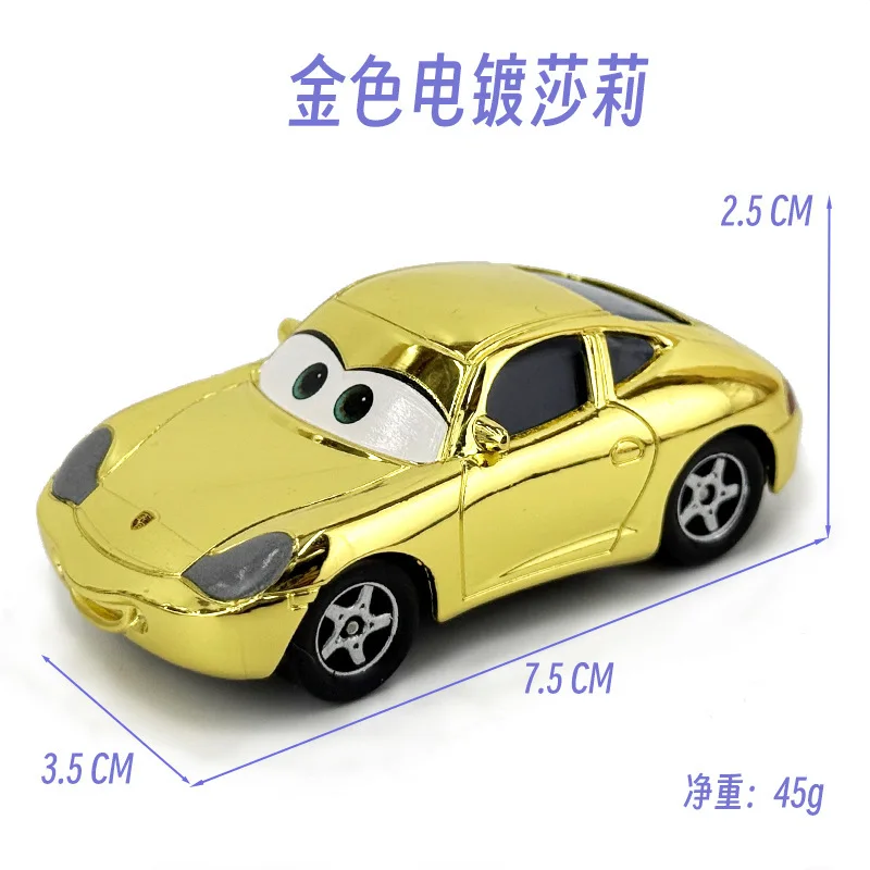 Фото Коллекционная модель из золотистого хромированного сплава Takara Tomy Disney Cars: Молния МакКуин и Салли Каррера — литая игрушка для мальчиков, для демонстрации №4