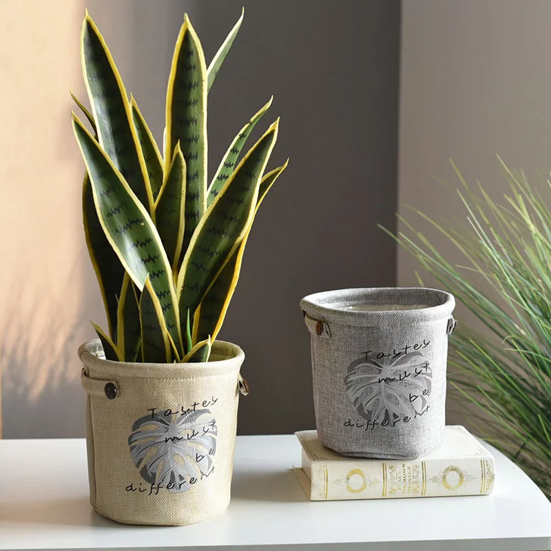 Цветочный горшок с рисунком монстеры в скандинавском стиле |