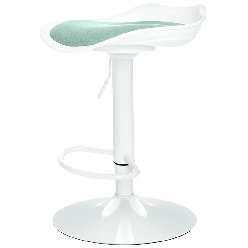 Рисунок 4 - Дизайнерские сверхлегкие барные стулья