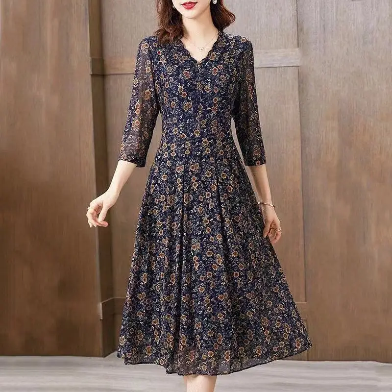 Женское шифоновое платье средней длины элегантное облегающее для отпуска с