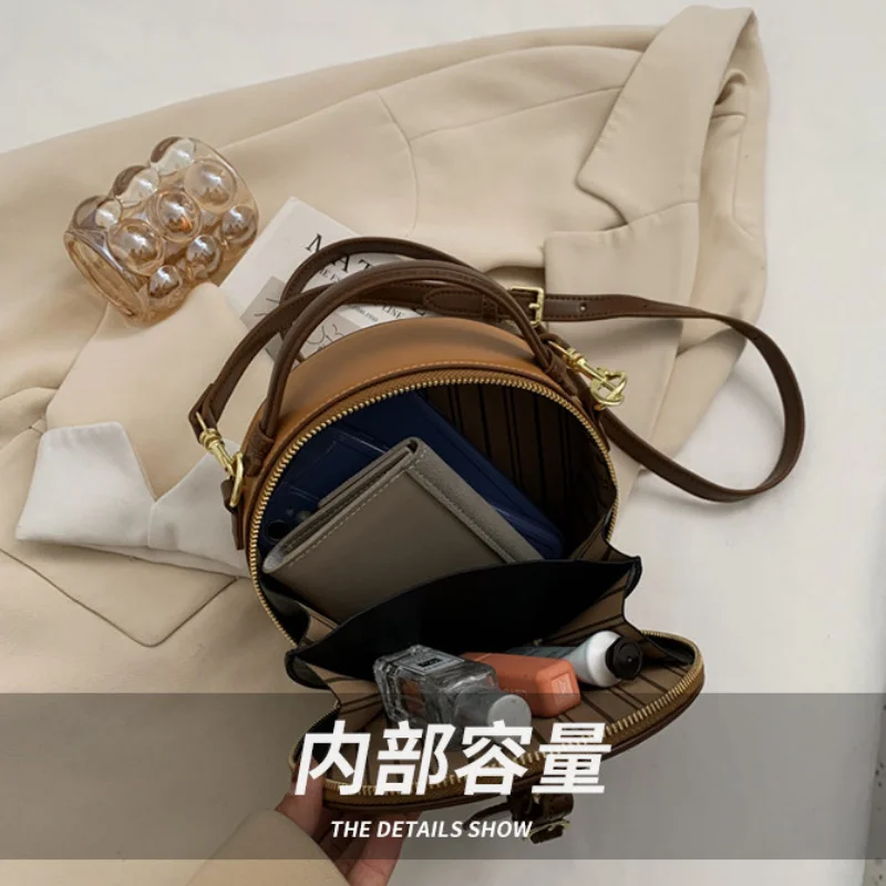 Women's Retro Fashion Small Circular Handheld Crossbody Bag for Women Simple Luxury One Shoulder Underarm Bolsa Feminina Handbag