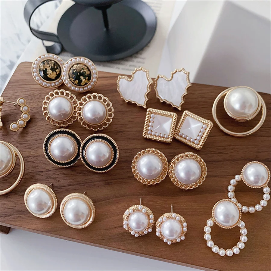 

Korea Elegant Simulated Pearl Hollow Round Clip on Earrings Non Pierced Baroque Pearl Heart Ear Clips for Women Ear Cuff Jewelry