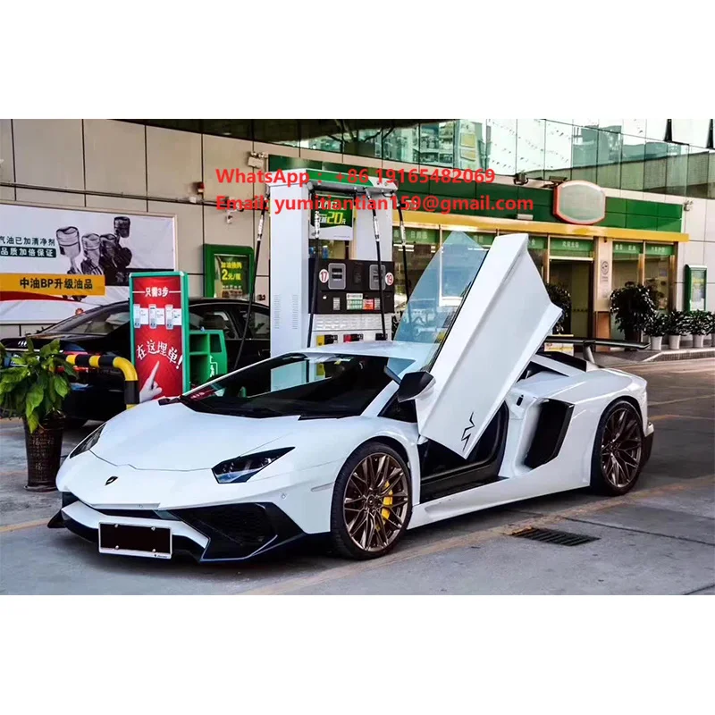 Фото Комплект обвеса Runde из полукарбонового материала для Lamborghini LP750: передний бампер, задний бампер, задний спойлер-диффузор №1