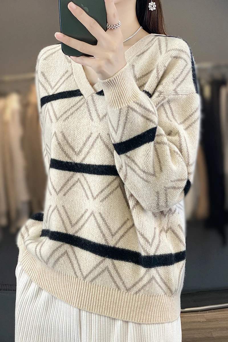 Женский трикотажный шерстяной свитер с контрастным V-образным вырезом Осень-Зима