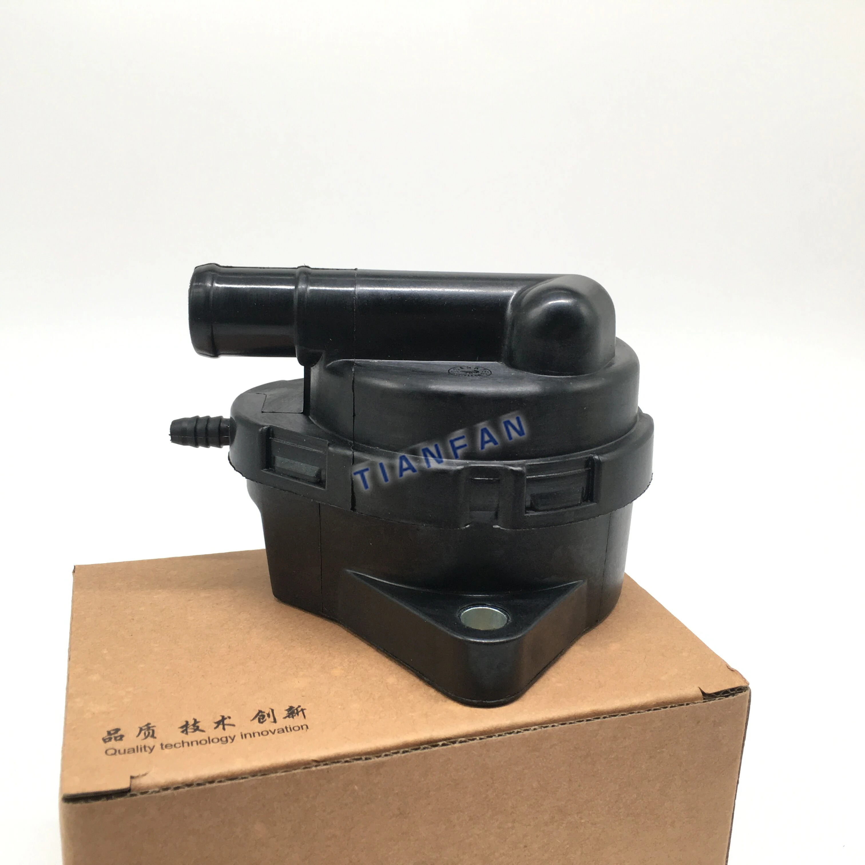 Крышка выхлопной системы D6E отходов Ручной насос Аксессуары для экскаваторов EC210