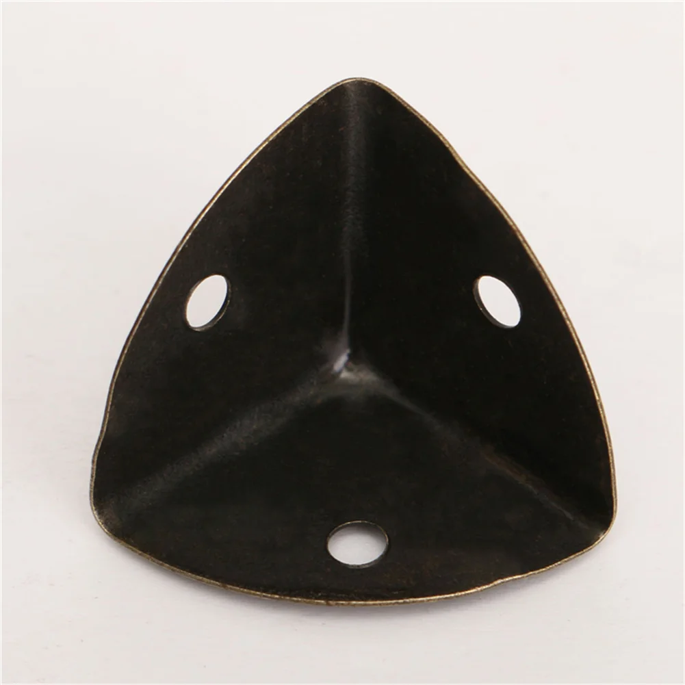

Retro Iron Bronze Corner Protector Furniture Wood Box Case Edge Corner Protector Guard With Screws Furniture Decor Hardware Tool
