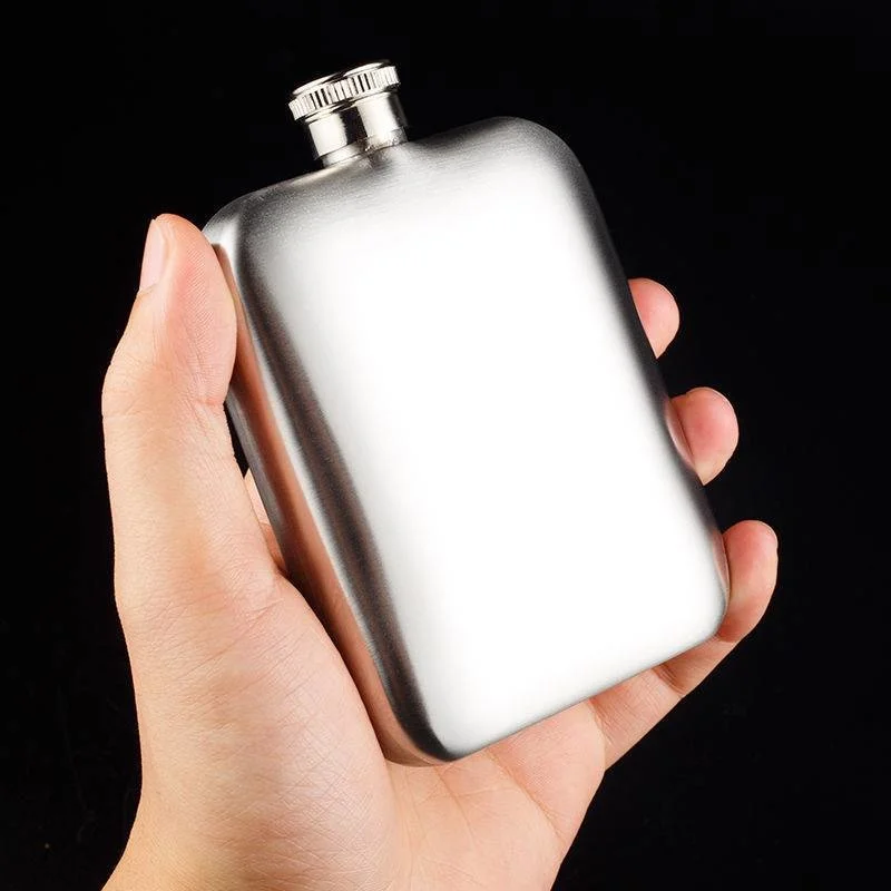 

6 Oz 3.5 Liang 304 Stainless Steel Frosted Small Wine Bottle Portable Outdoor Personalized Lettering White Wine Bottle