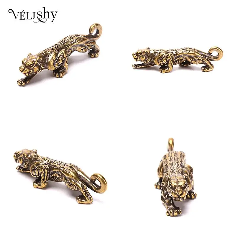 

Brass Zodiac Tiger Animal Keychain Copper Shouting Beast Car Keyring Handmade Craft Bronze Forest King Bag Hanging Pendant Gifts