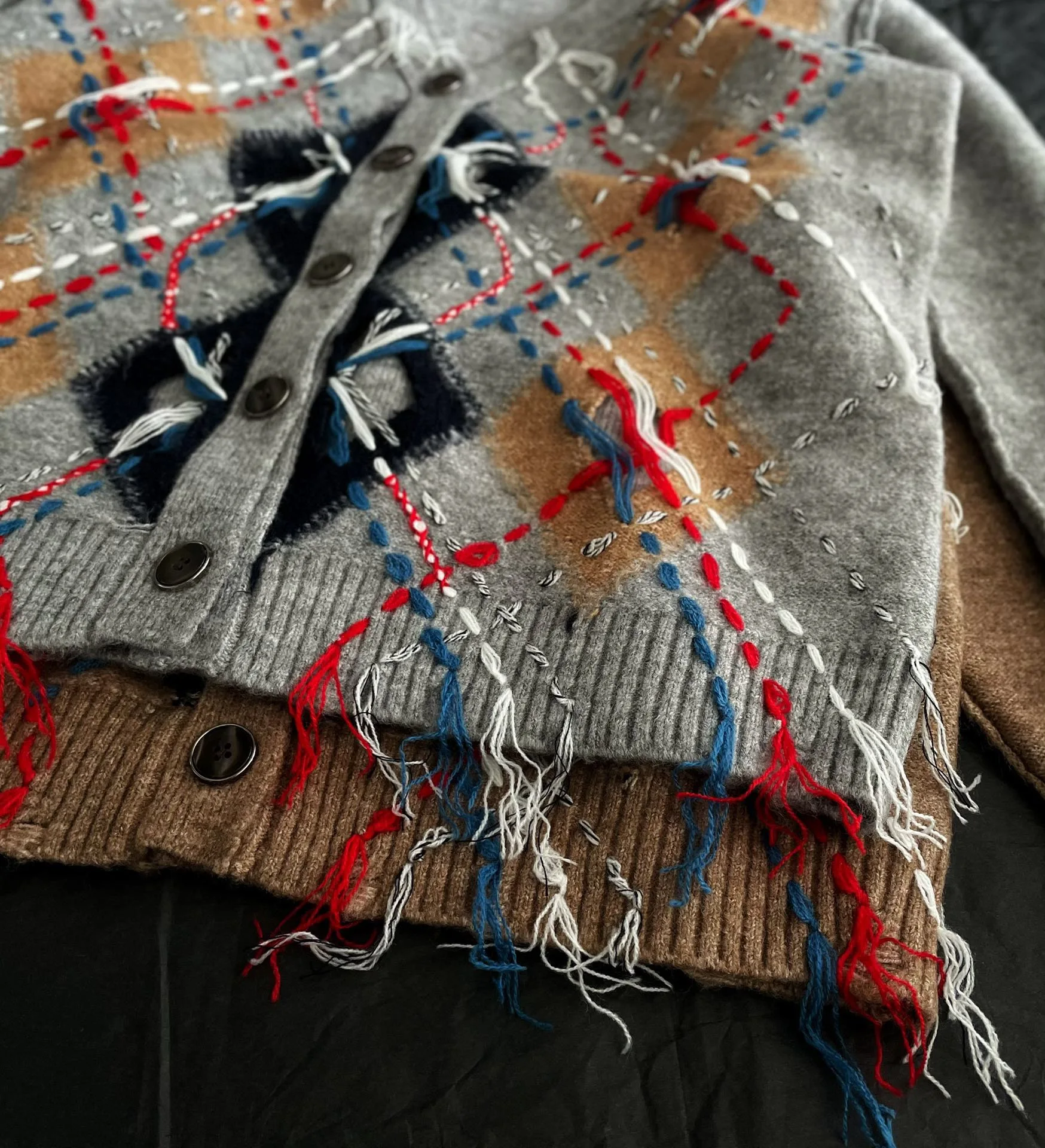 Рисунок 5 - Мужской и Женский трикотажный кардиган