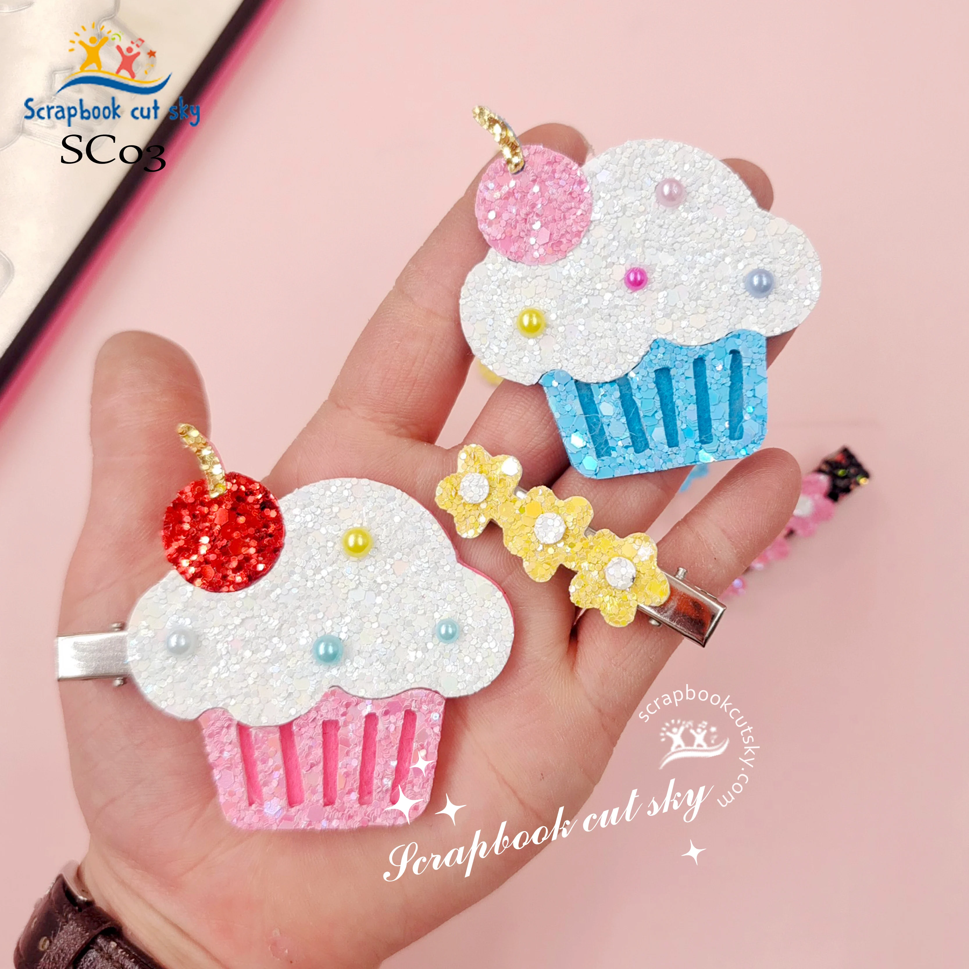 

ScrapbookCutSky-SC03 Wooden Cutting Die For Ice Cream Hairpin Is Used With The Machine.