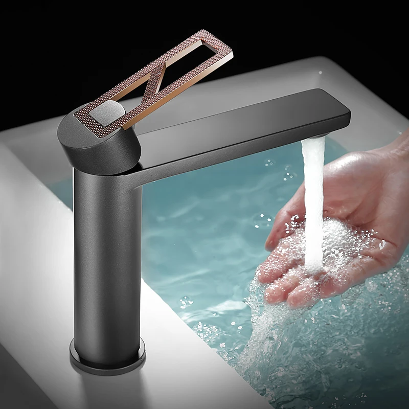 

Удлиненный латунный Смеситель для ванной комнаты и туалета в минималистическом стиле