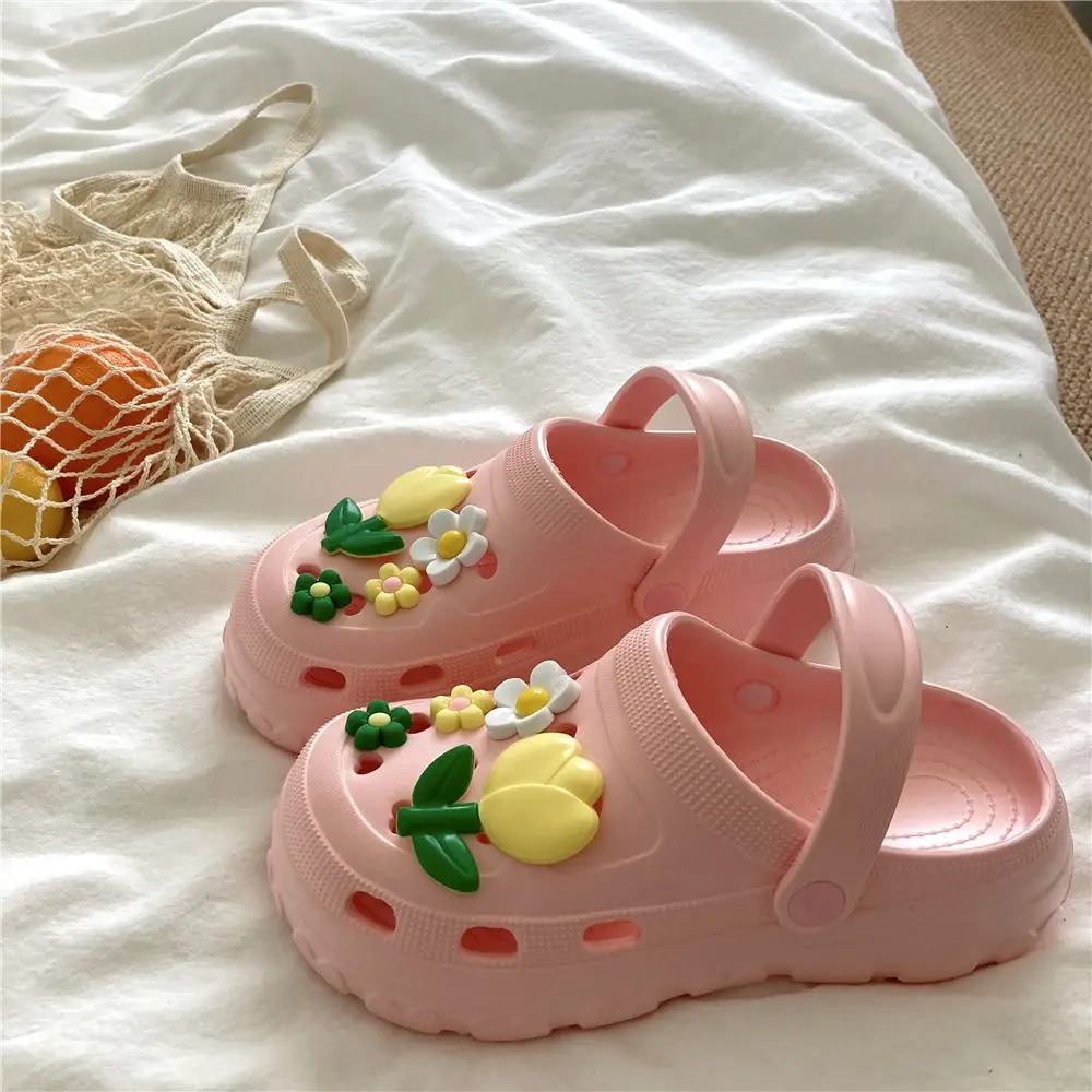 Ladies Shoes New Arrival 2023 Outdoor Women Slippers Slippers for House Thick Sole Quality Luxury Summer Sandals for Girls