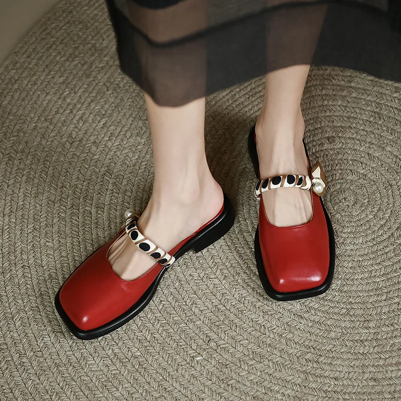 

2023 New Fashion Baotou Sandals Female Low Heel Thick Heel Half Slippers New Spring and Summer Outside To Wear Women's Sandals