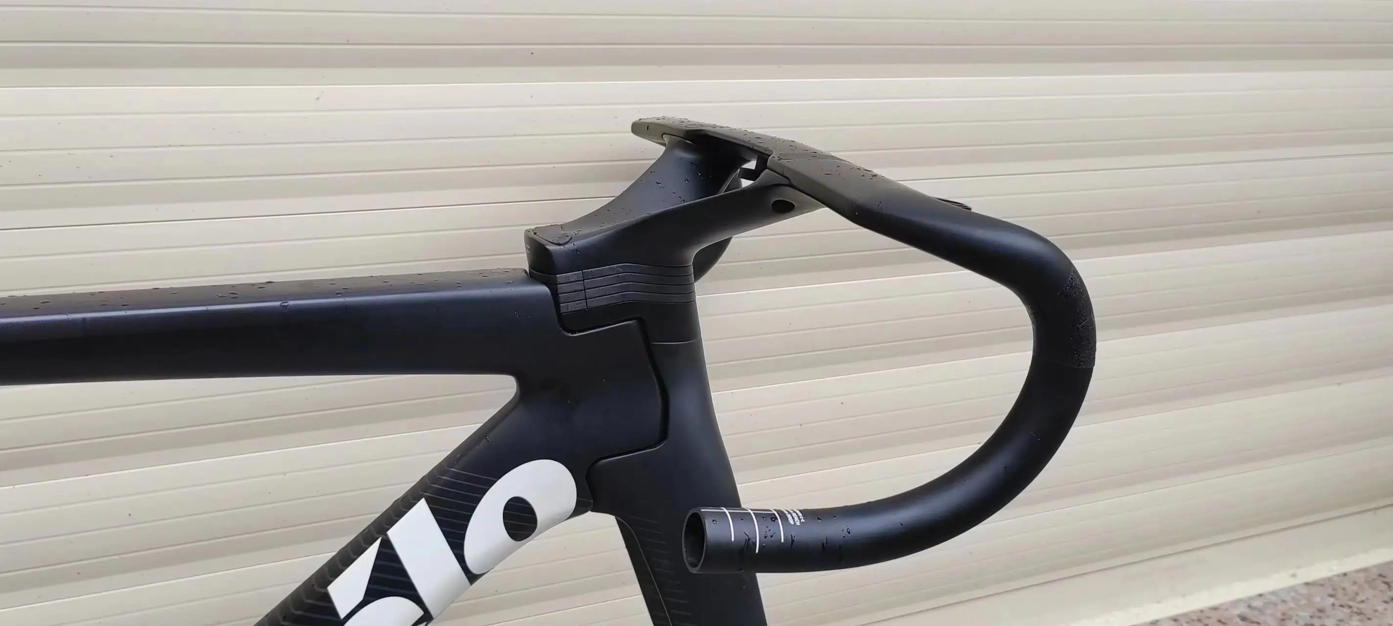 

2023 New S-5 Carbon Road Bike Frame Ultegra Di2 Group Full Internal Cable Routing BB Right 700C