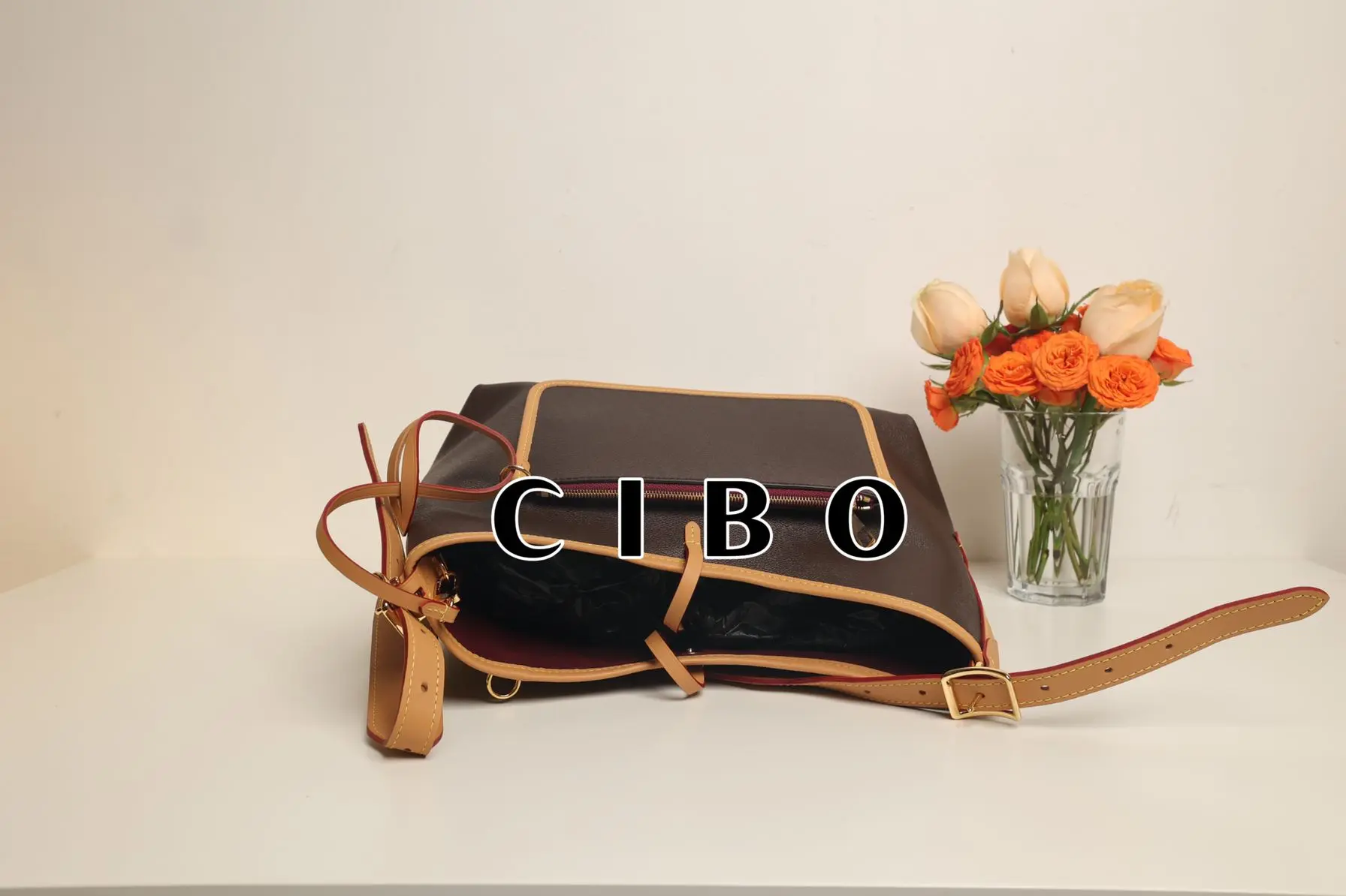 

China factory primary sourceBlack shoulder bag 2023 Women's fashion CIBO brand handbag Top messenger bag Chain bag Black messen