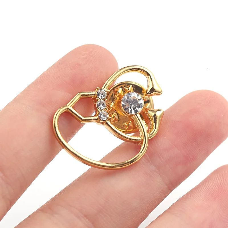 

Diamond Encrusted Gold Stethoscope New Year Gift Creative Pin Fashion Women's Brooch Lapel Pins Christmas Badges Friends Jewelry