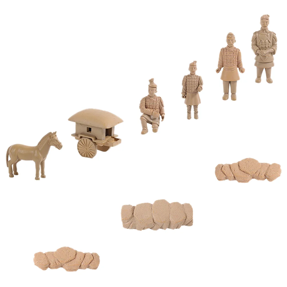 Украсьте терракотовые воины и лошади маленькие украшения статуя солдата