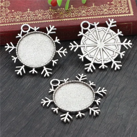 Основа для кулонов Wadsfred черные снежинки 5 шт