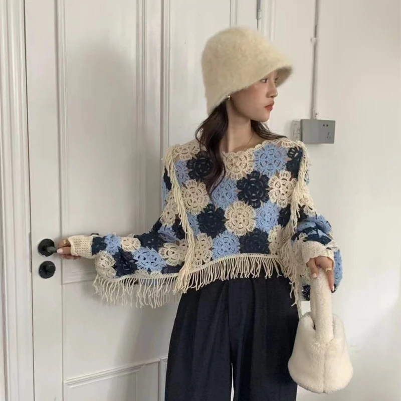 

Women's Flower Tassel Knit Top Fashion Bat Sleeves Tee-Shirt French Hollow Sweater Loose Long Sleeve Pullover for Autumn