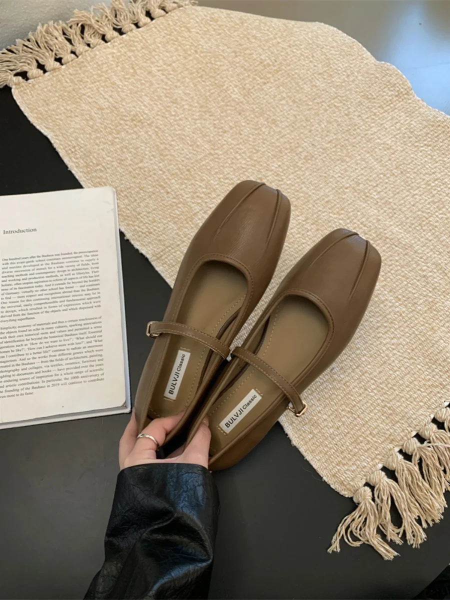 Весна 2024 дизайнерские женские элегантные туфли с квадратным носком однотонные в