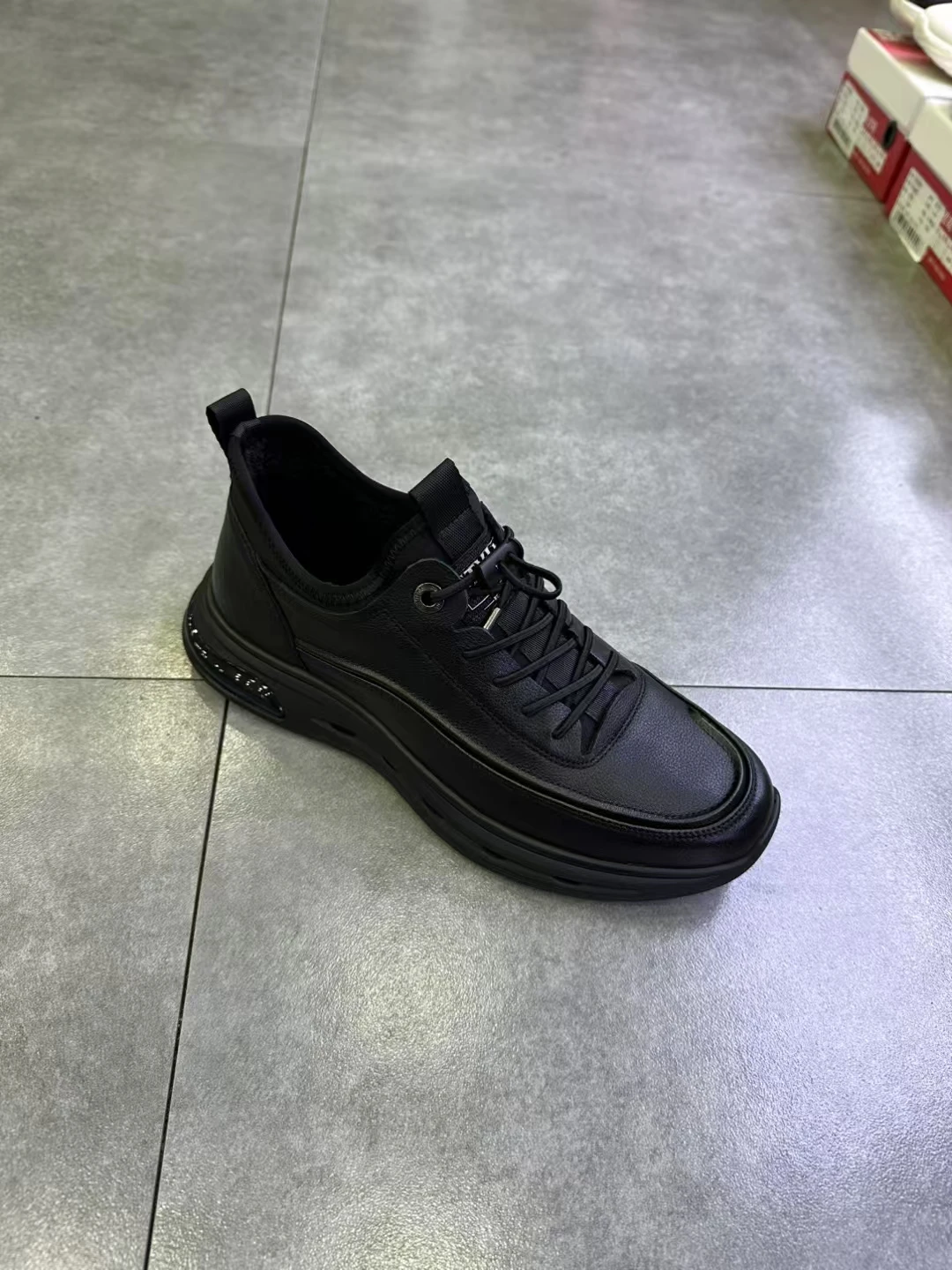 Шанхайские походные кожаные туфли мужские зимние 2024 новые тонкие бархатные на