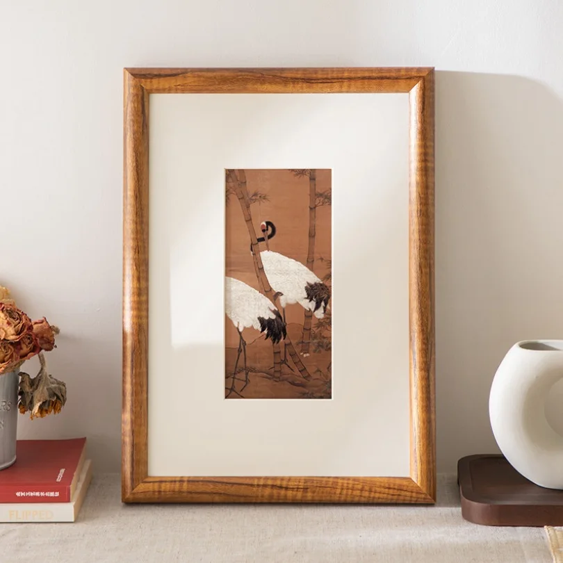 

Photo Frame with 2.5cm Wide Solid Wood, 3cm Thickness Max 36"
